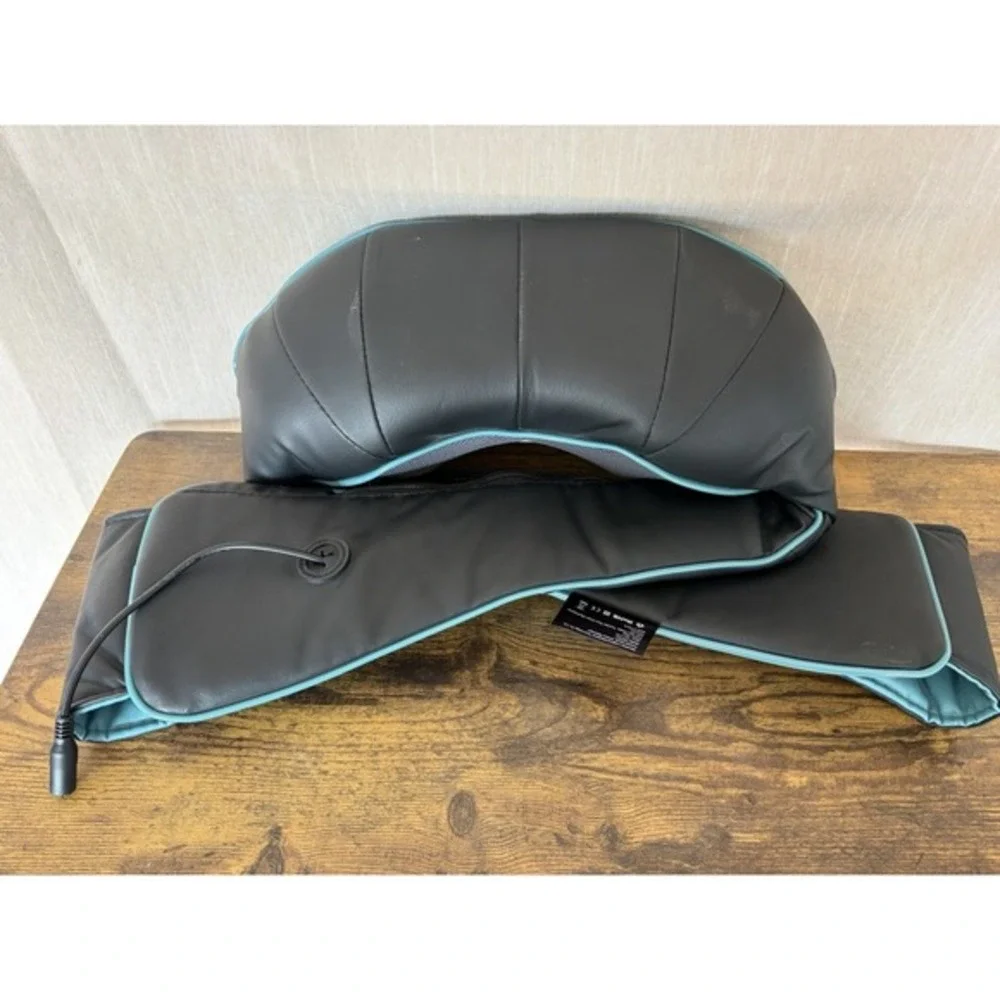 Mo Cuishle Shiatsu Neck & Shoulder Massager Heat‎ Deep Kneading
